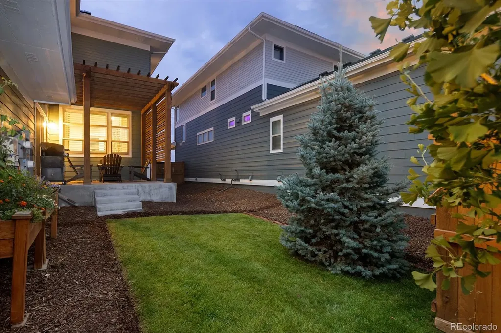 5971 Hanover Street Denver CO 80238