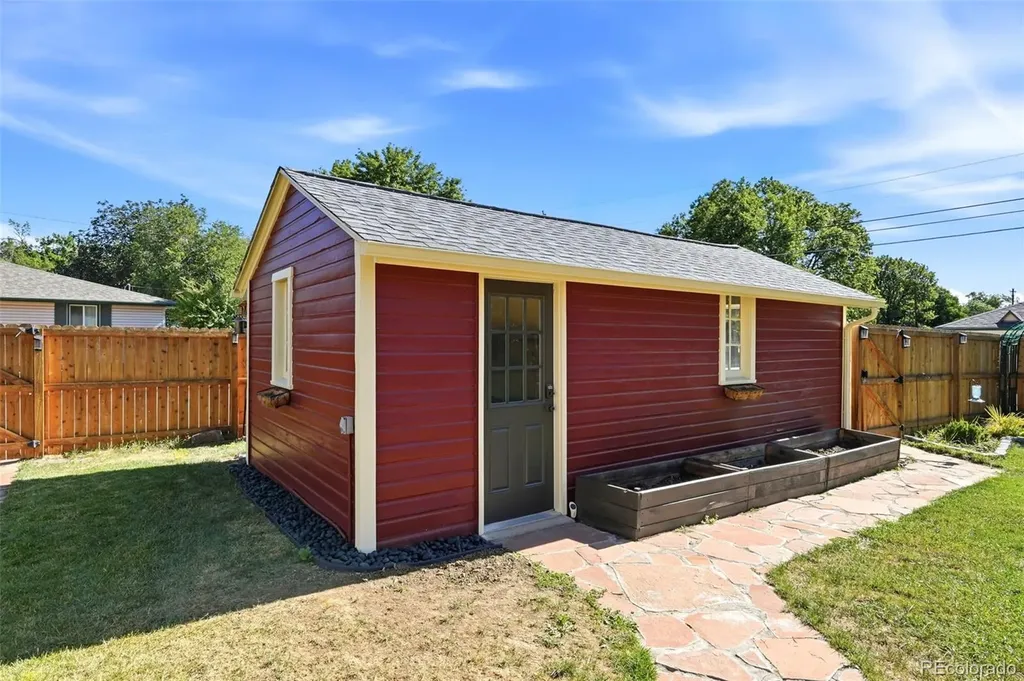 1346 Venice Street Longmont CO 80501