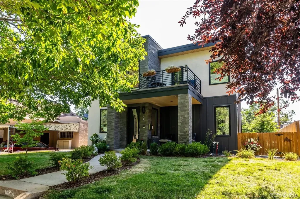 966 Saint Paul Street Denver CO 80206