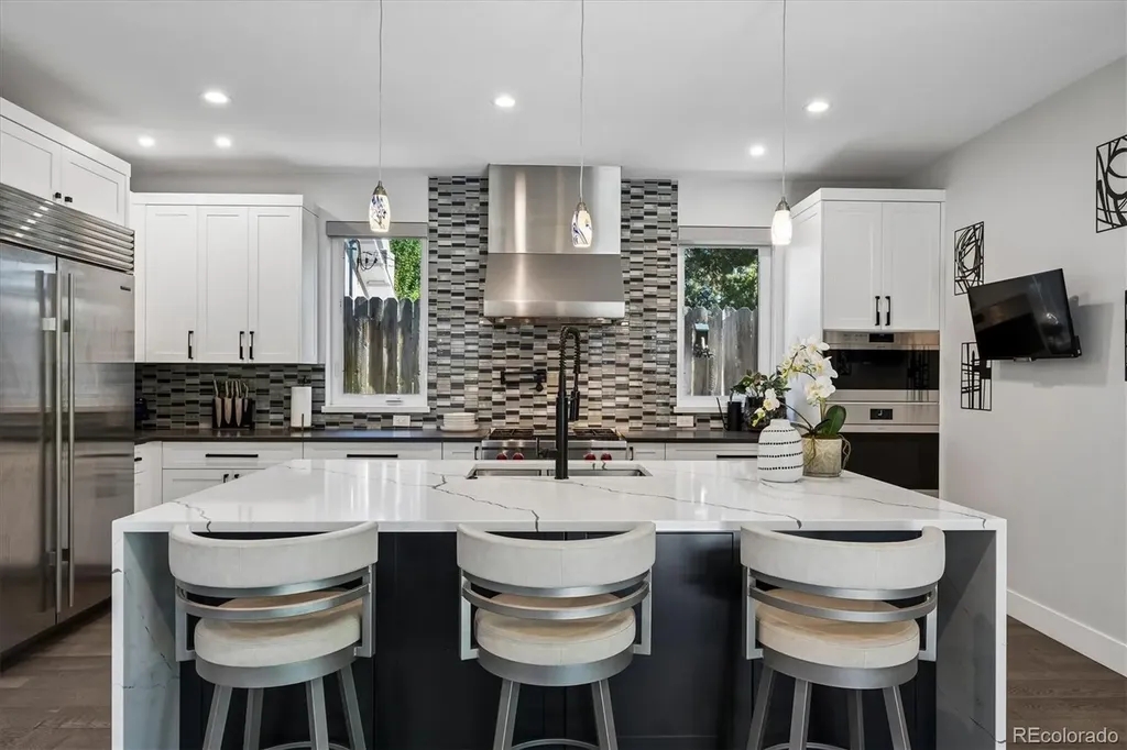 966 Saint Paul Street Denver CO 80206