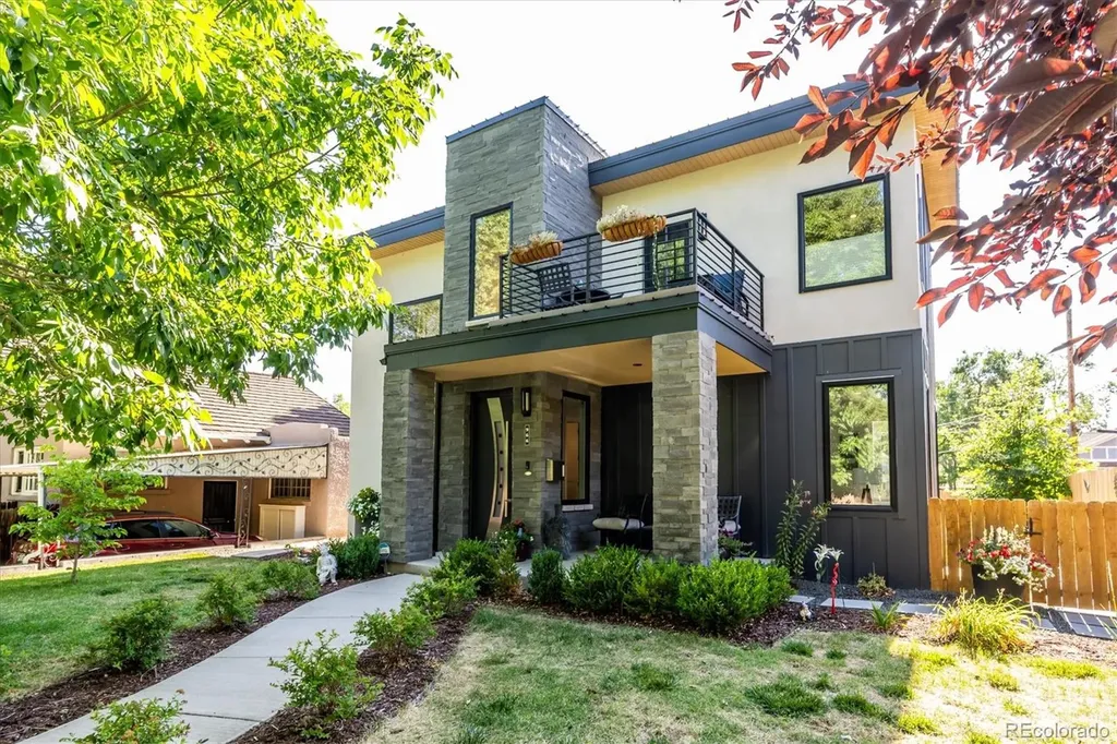 966 Saint Paul Street Denver CO 80206