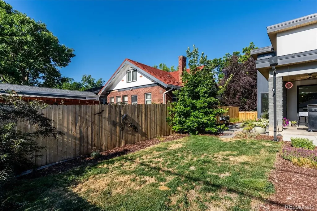 966 Saint Paul Street Denver CO 80206