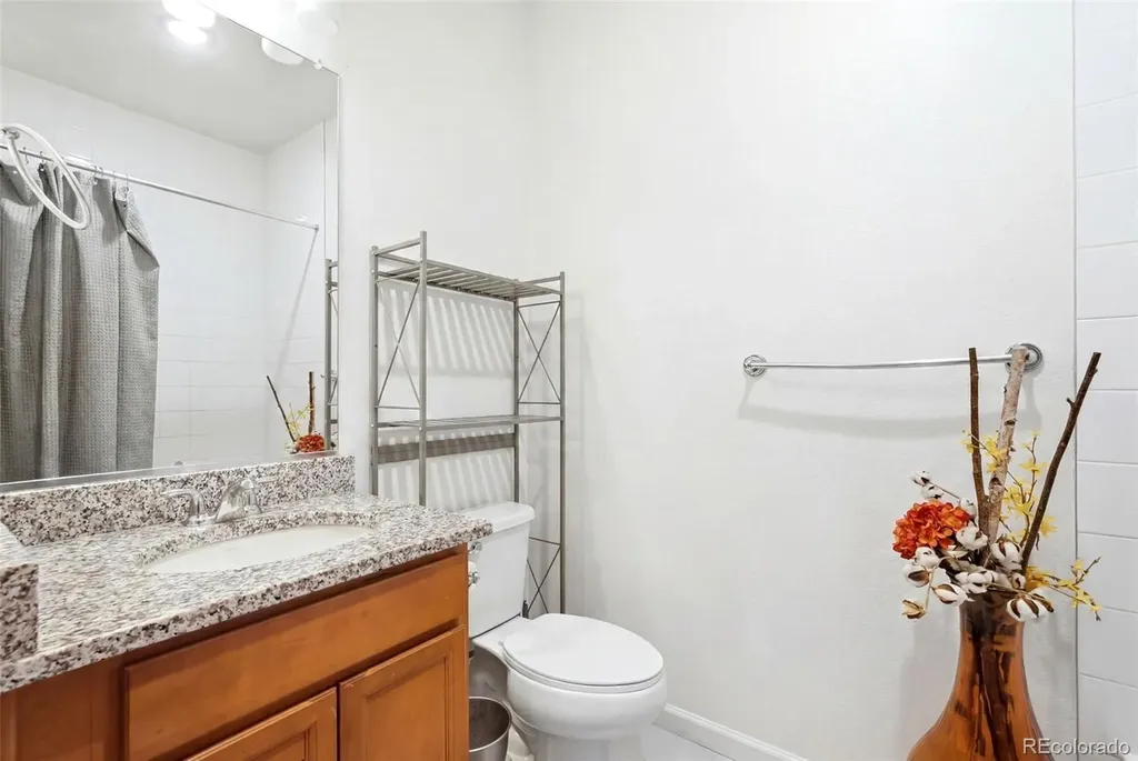 1861 S Dunkirk Street Aurora CO 80017