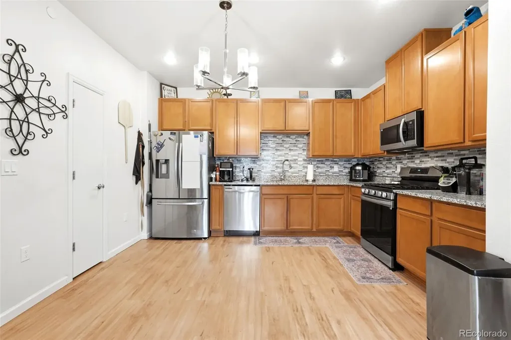 1861 S Dunkirk Street Aurora CO 80017