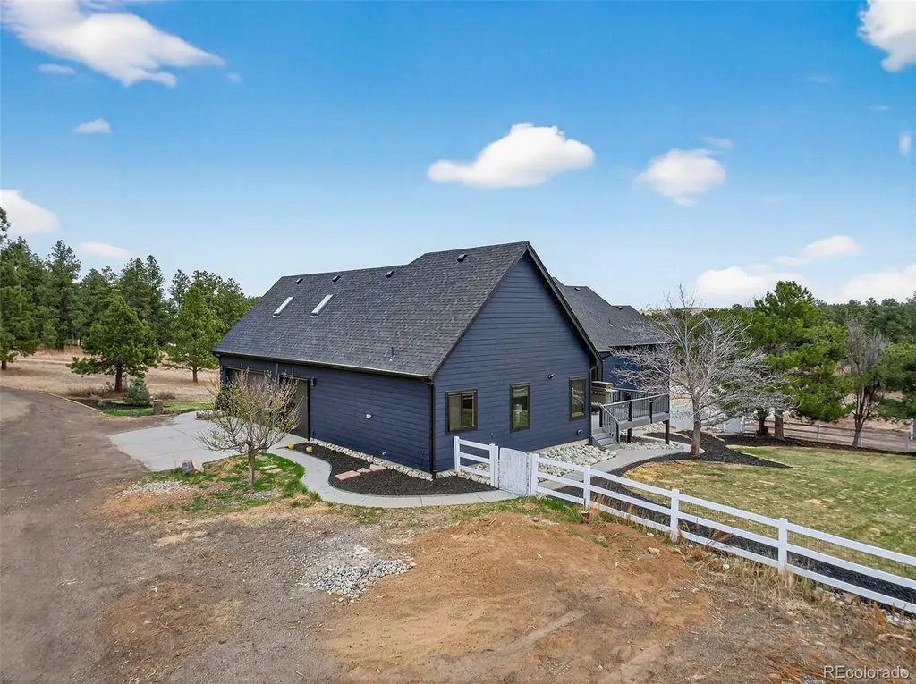 4990 Black Fox Circle Elizabeth CO 80107