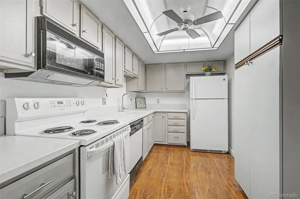 13902 E Marina Drive Aurora CO 80014