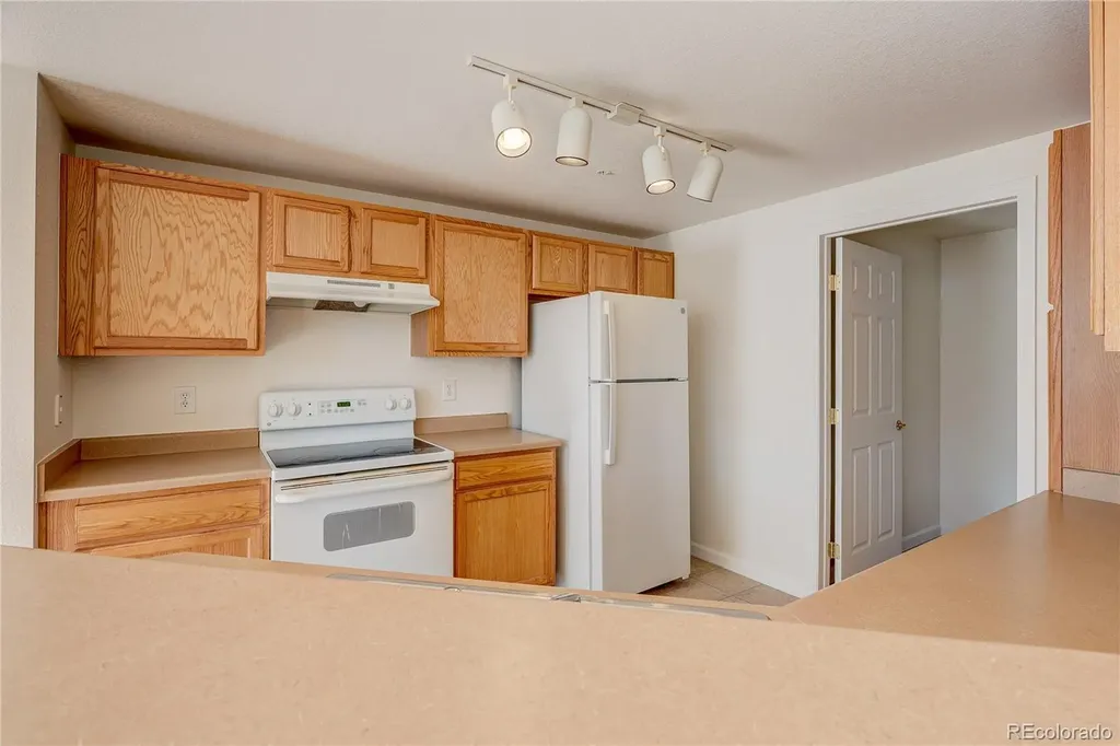 5756 N Genoa Way Aurora CO 80019