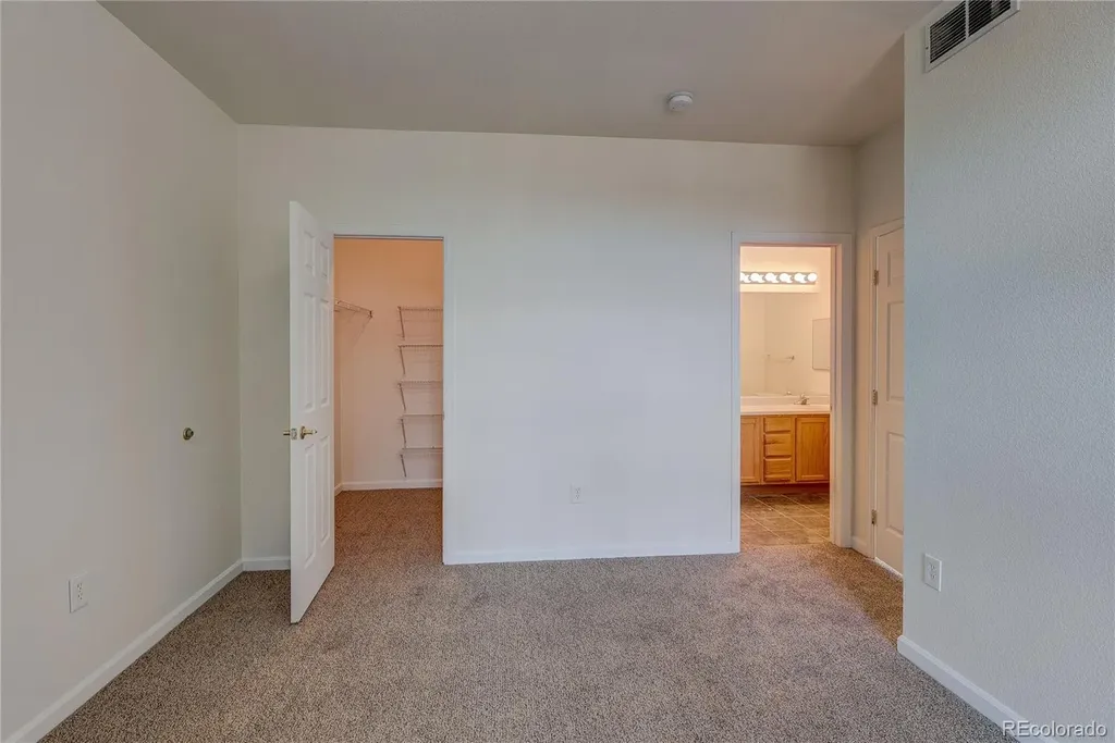 5756 N Genoa Way Aurora CO 80019