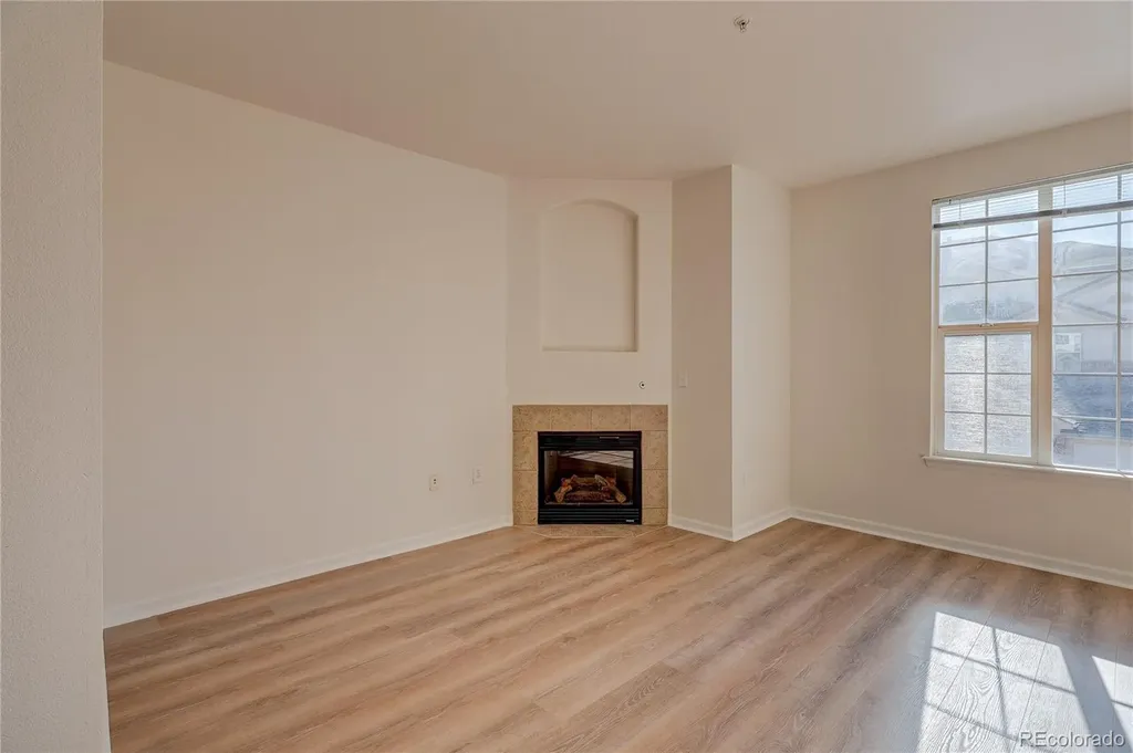 5756 N Genoa Way Aurora CO 80019