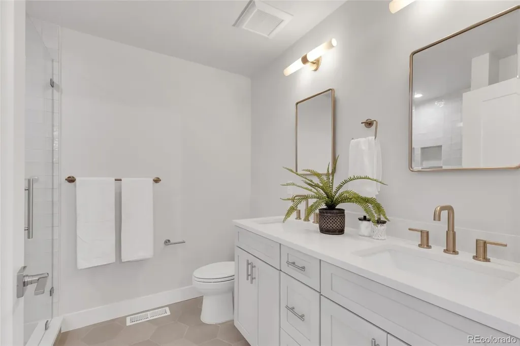 341 W Warren Avenue Denver CO 80233