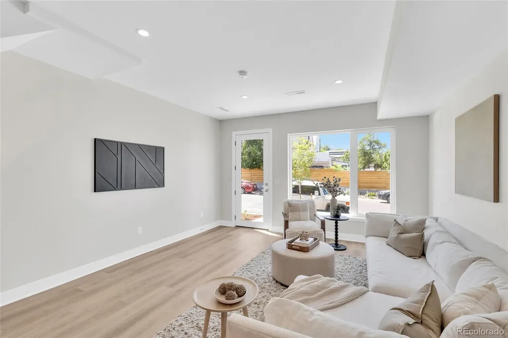 341 W Warren Avenue Denver CO 80233