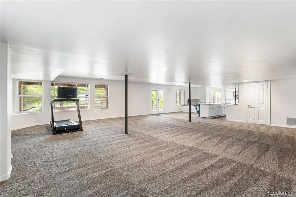 10069 Longview Drive Lone Tree CO 80124
