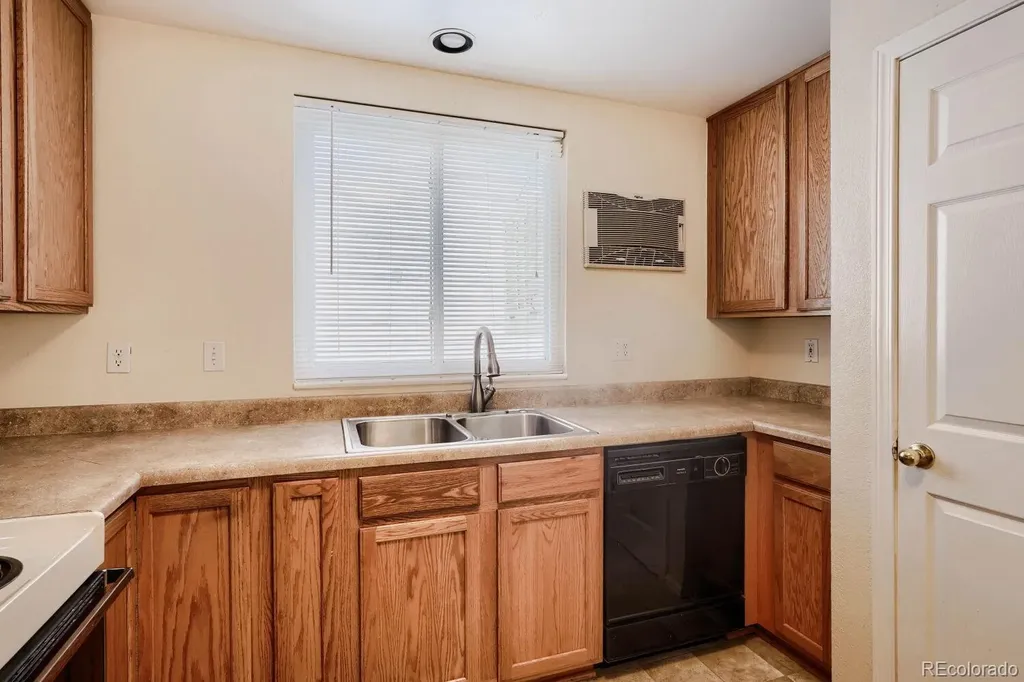1346 S Bahama Street Aurora CO 80017