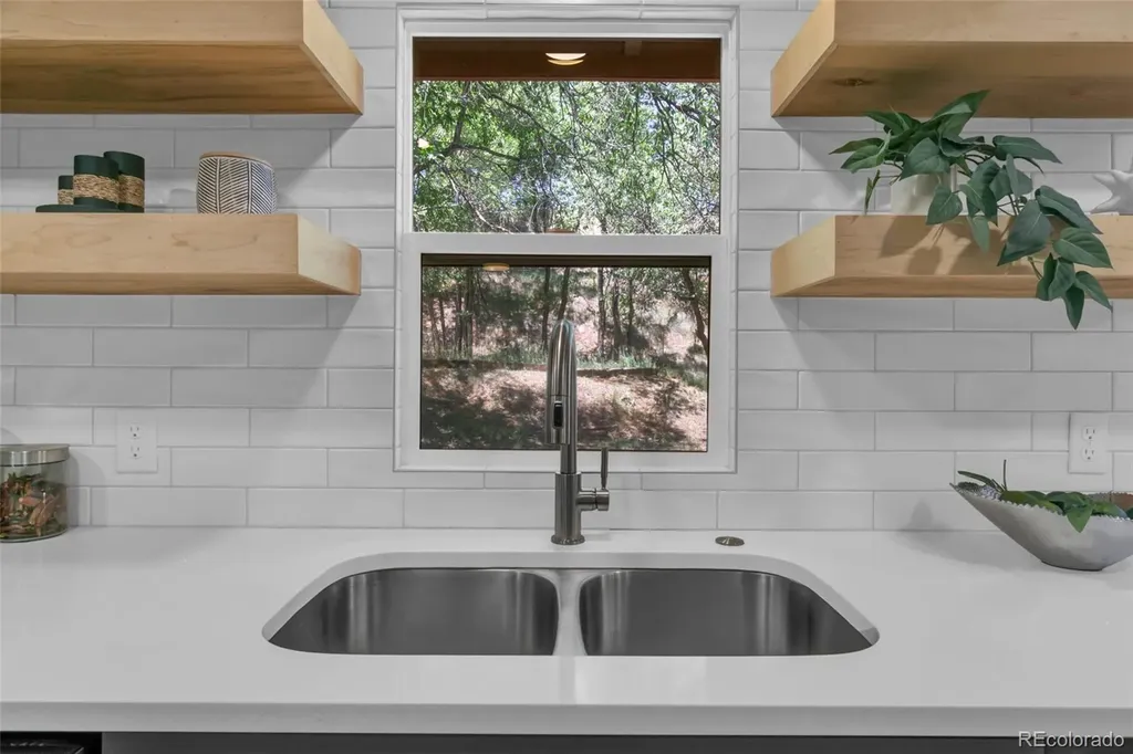 344 Plainview Place Manitou Springs CO 80829