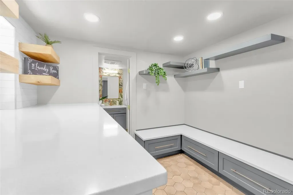 344 Plainview Place Manitou Springs CO 80829