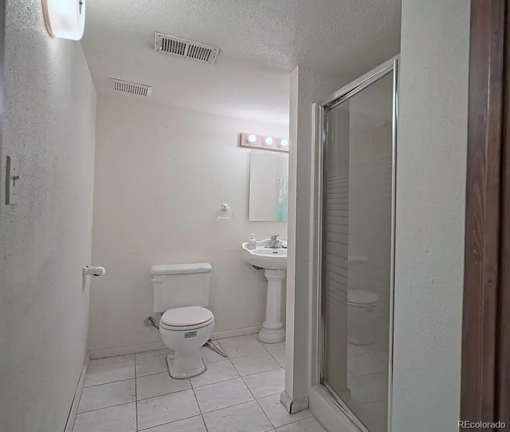 4374 Sable Street Denver CO 80239