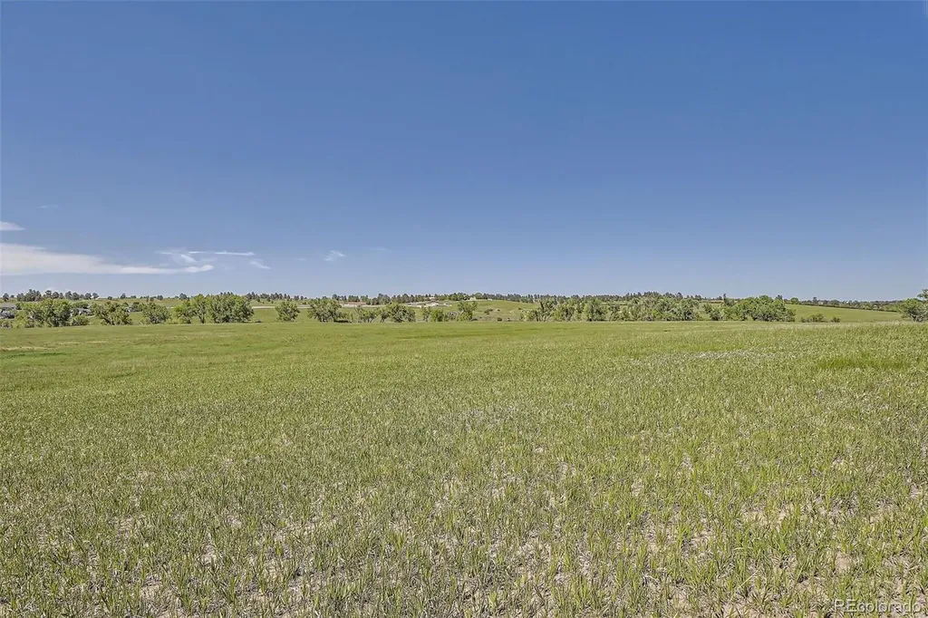 0002 N Tomahawk Parker CO 80138