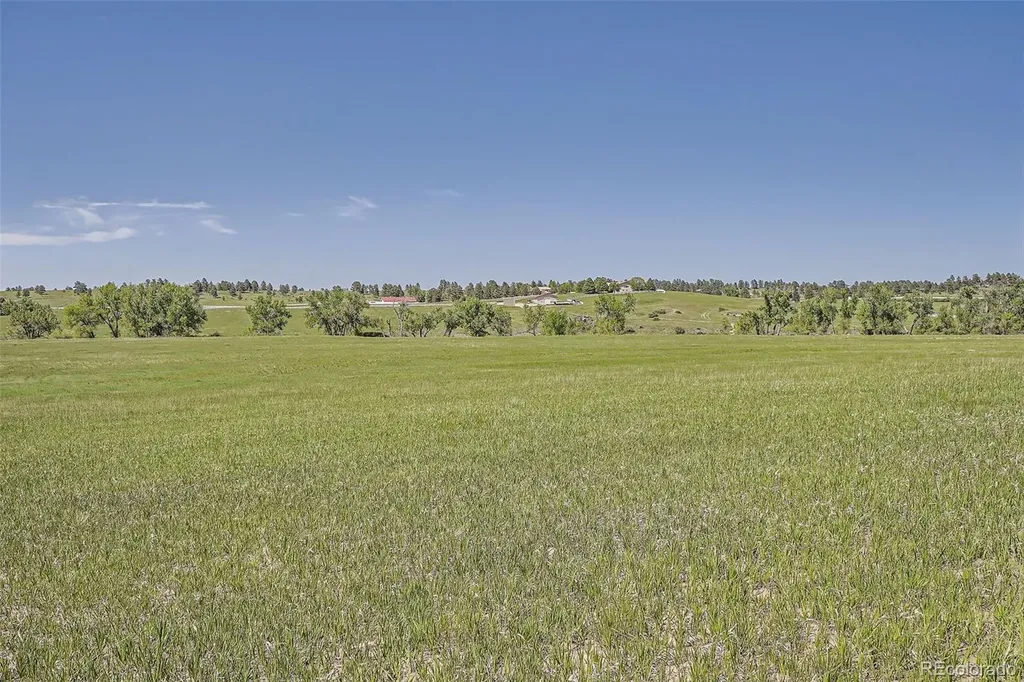 0002 N Tomahawk Parker CO 80138