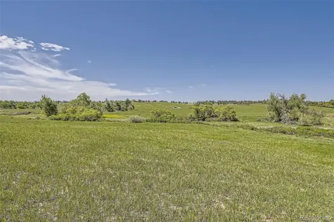 0002 N Tomahawk Parker CO 80138