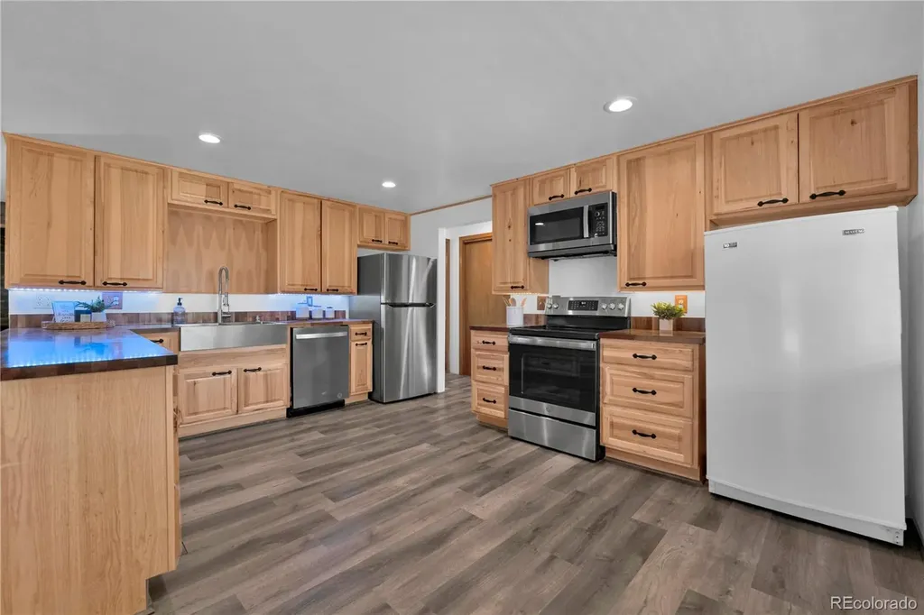 450 Bent Avenue Akron CO 80720