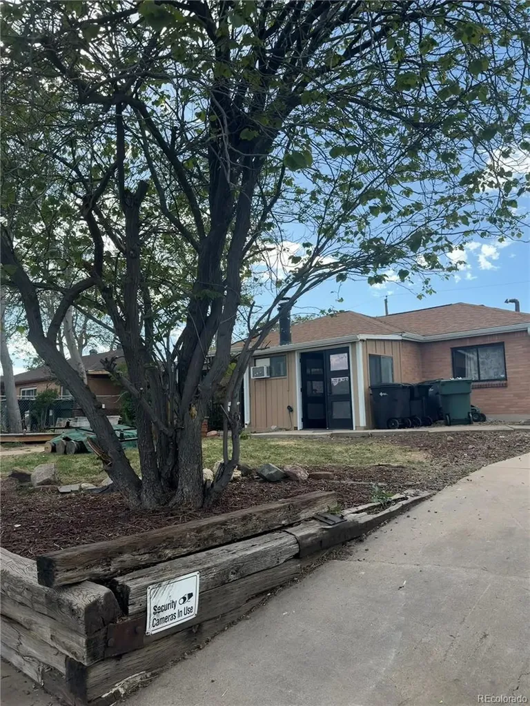 1621 Pueblo Thornton CO 80229