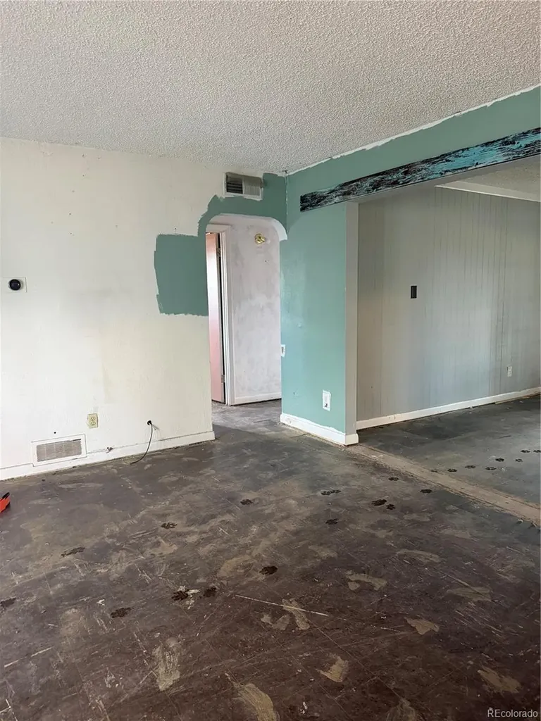 1621 Pueblo Thornton CO 80229