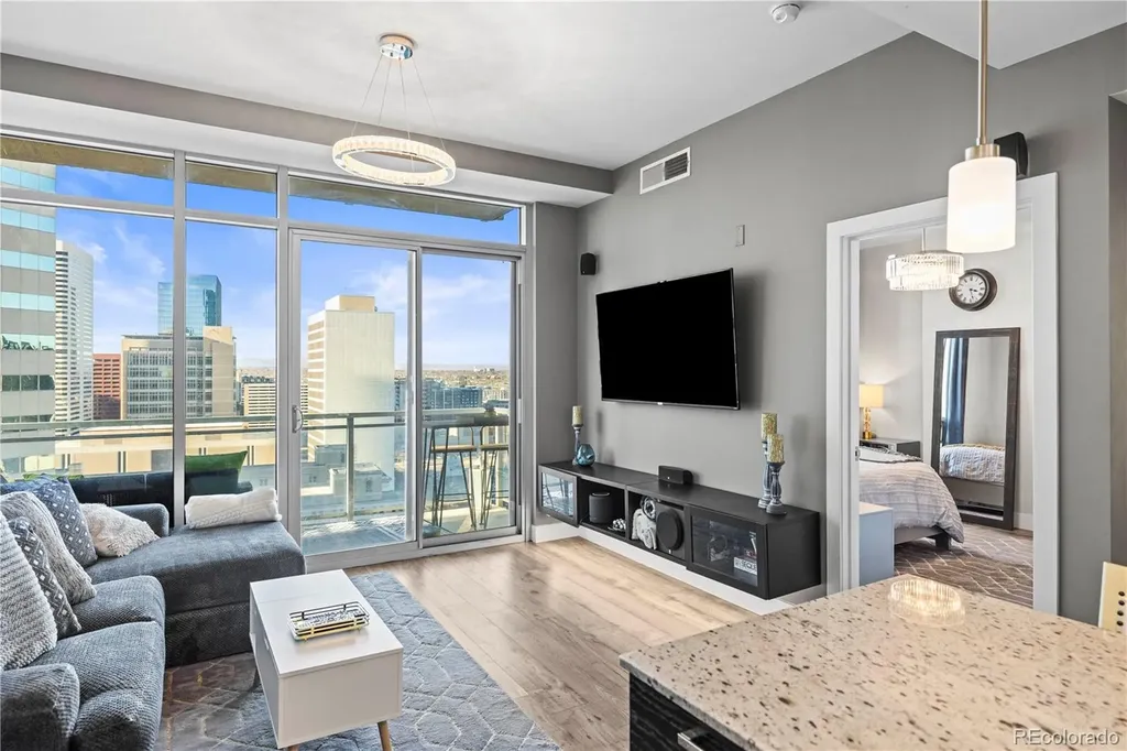 2001 N Lincoln Street Denver CO 80202