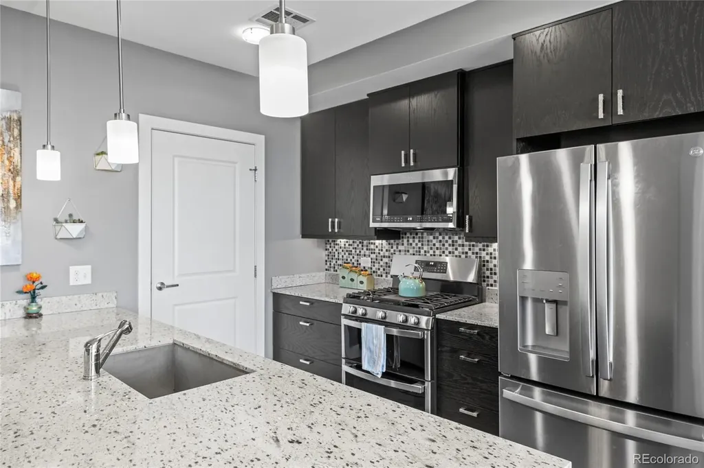 2001 N Lincoln Street Denver CO 80202
