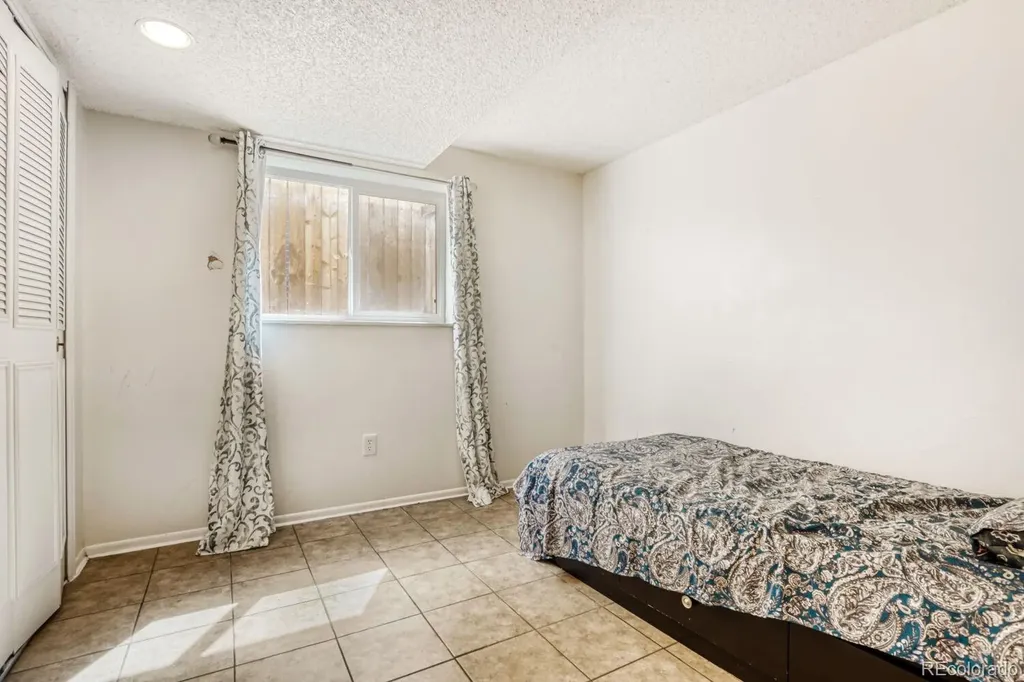2520 S Fairplay Way Aurora CO 80014