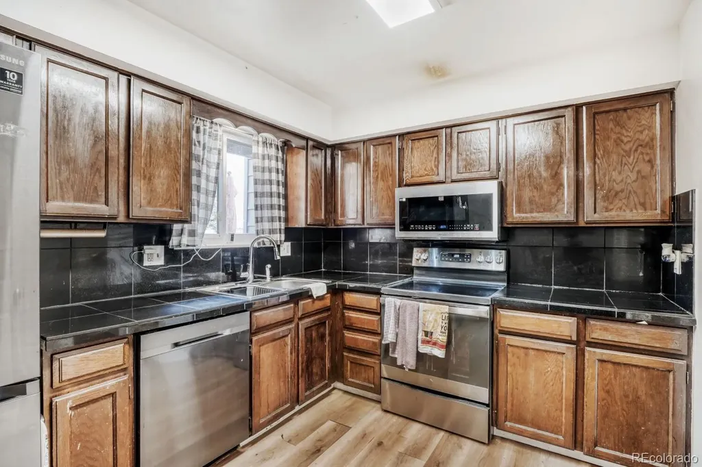 2520 S Fairplay Way Aurora CO 80014