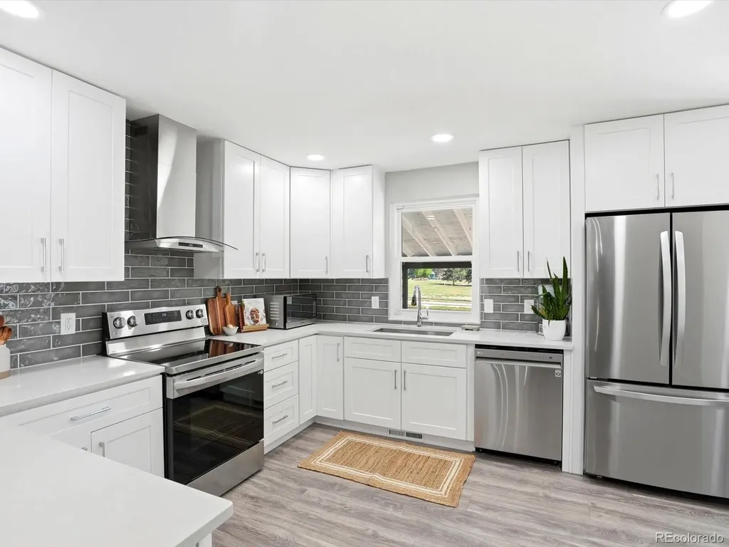 1069 S Lewiston Way Aurora CO 80017