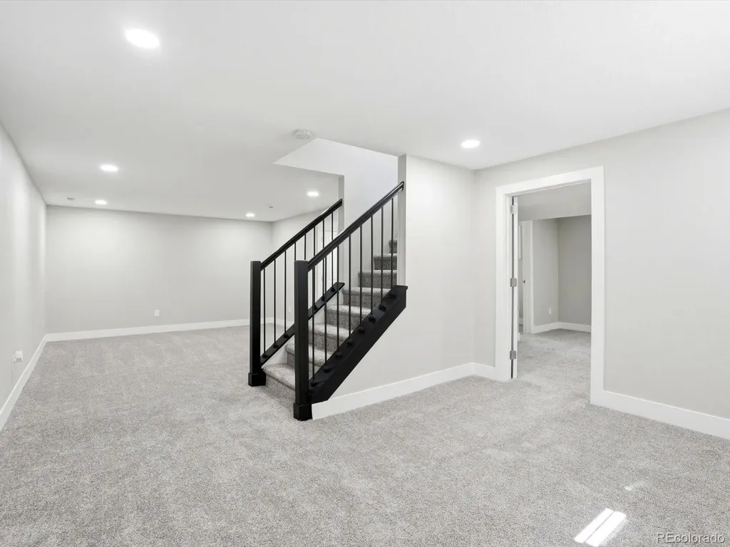 1069 S Lewiston Way Aurora CO 80017
