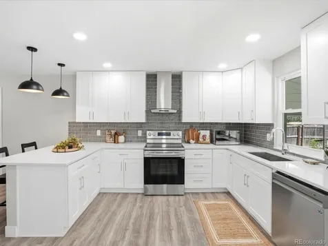 1069 S Lewiston Way Aurora CO 80017