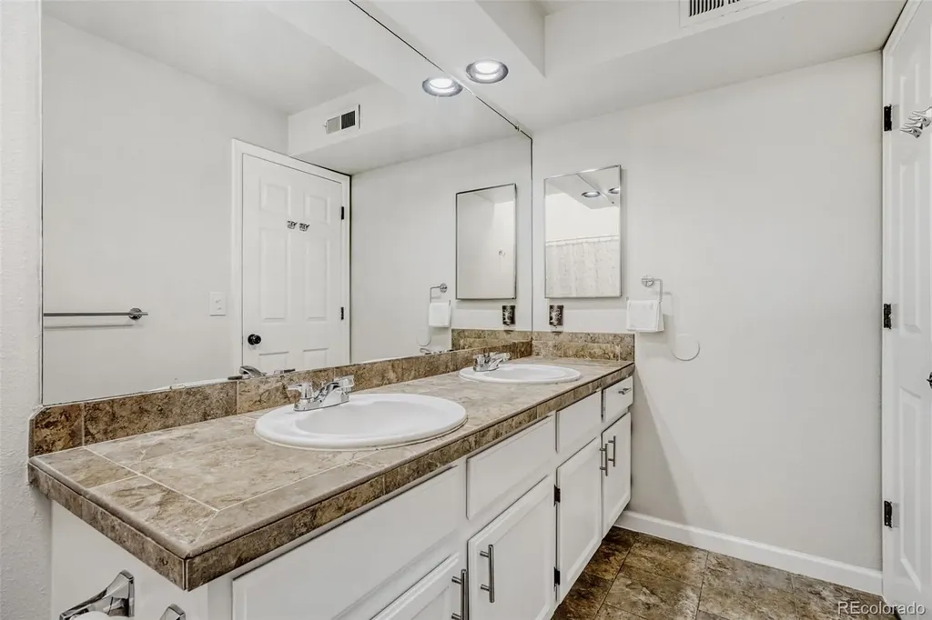 12404 E Tennessee Circle Aurora CO 80012