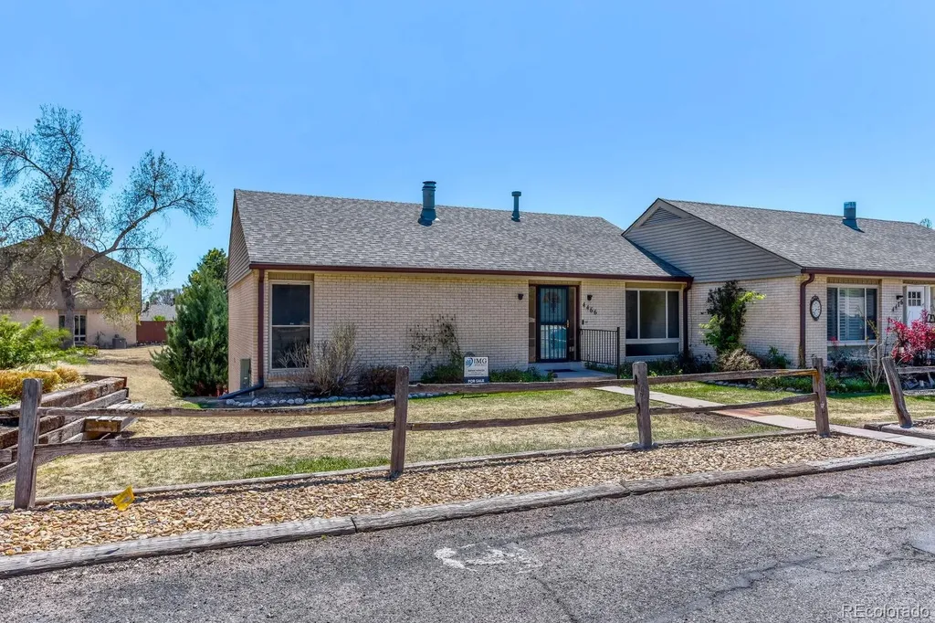 4466 W Pondview Drive Littleton CO 80123