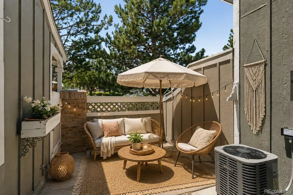 903 S Fairplay Street Aurora CO 80012