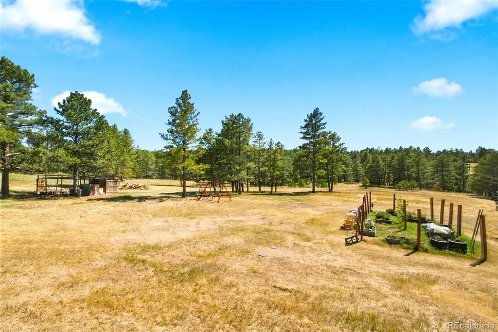 24124 Agate Trail Deer Trail CO 80105
