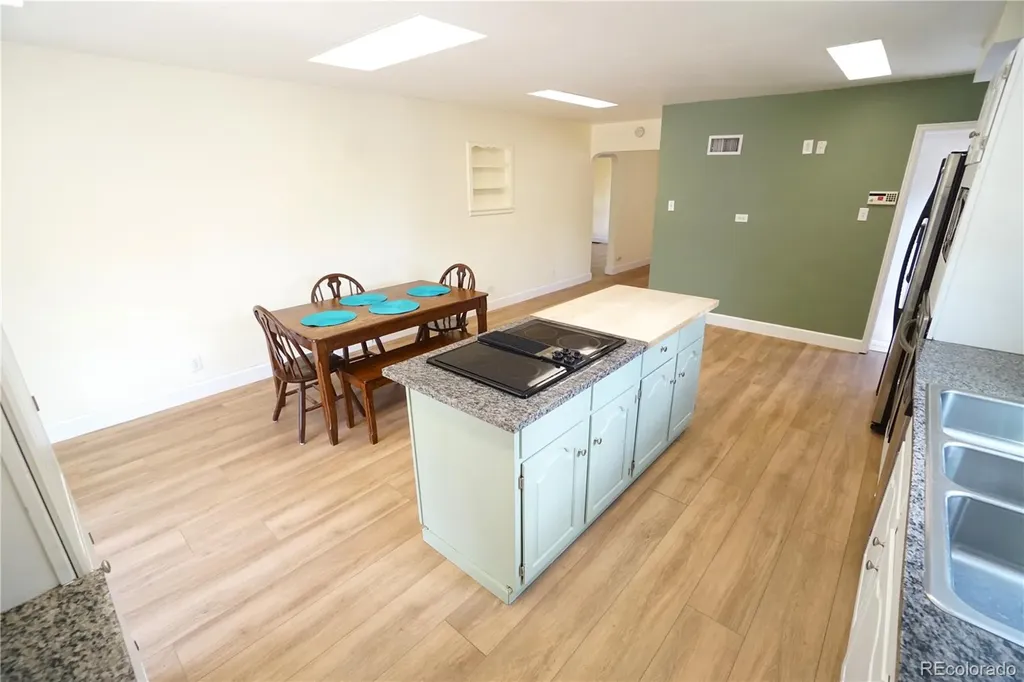 4651 S Washington Street Englewood CO 80113