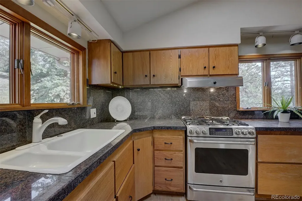 20883 Sky Meadow Lane Golden CO 80401