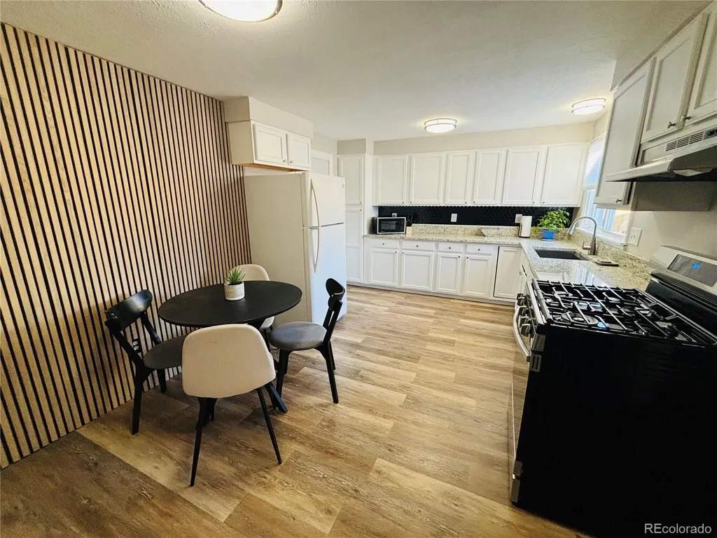 822 Geneva Street Aurora CO 80010