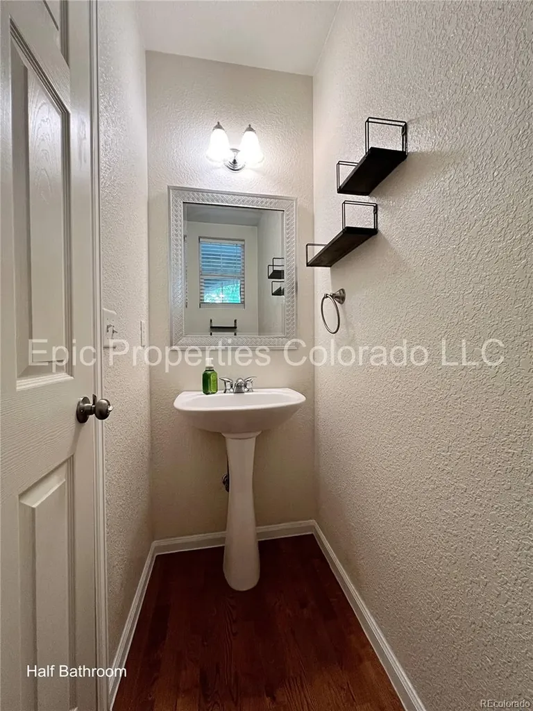 22932 E Ontario Drive Aurora CO 80016