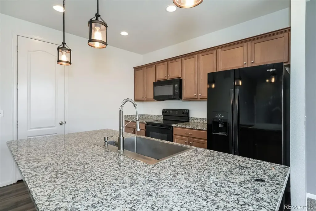 25605 E Maple Place Aurora CO 80018