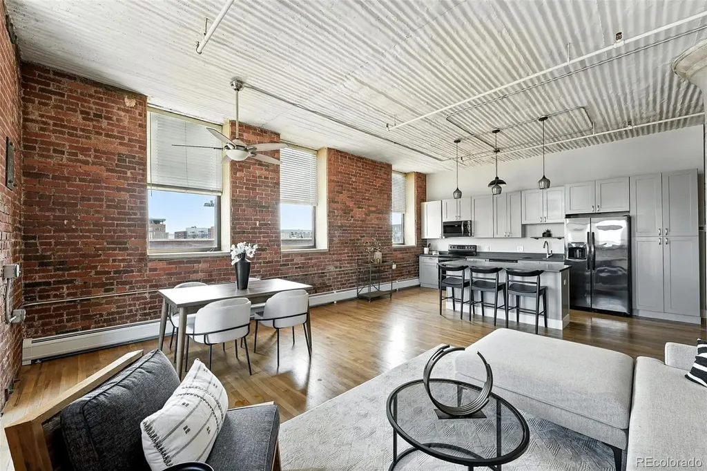 2261 Blake Street Denver CO 80205