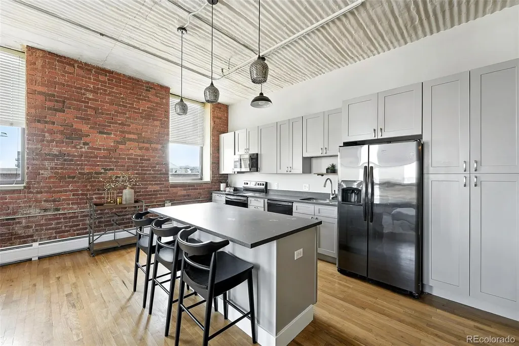 2261 Blake Street Denver CO 80205