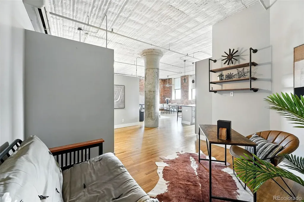 2261 Blake Street Denver CO 80205
