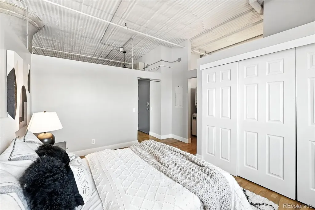 2261 Blake Street Denver CO 80205