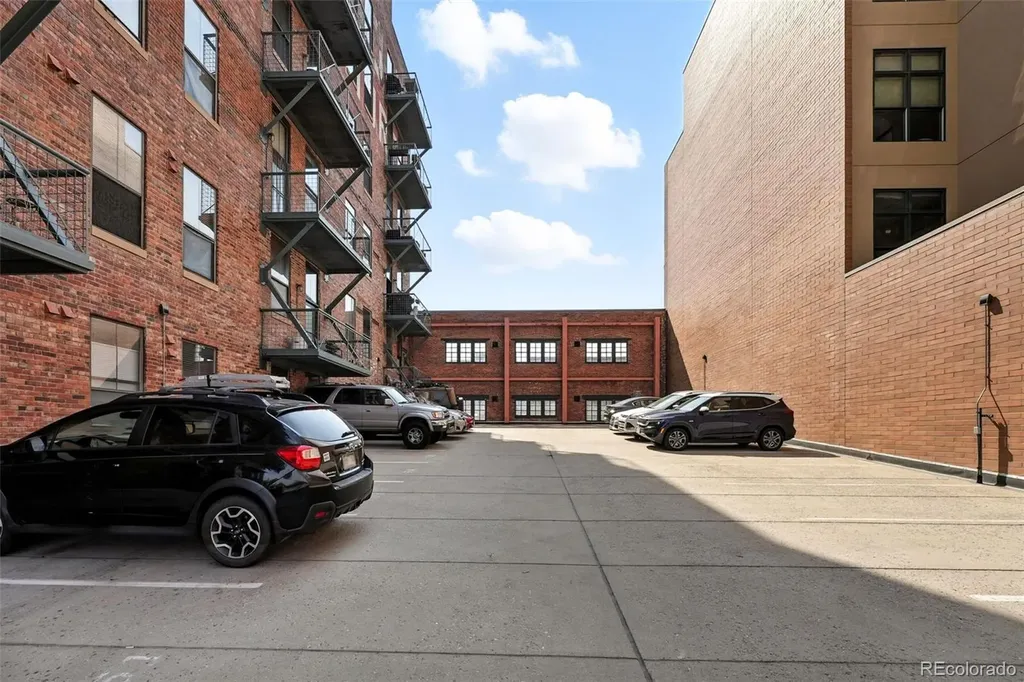 2261 Blake Street Denver CO 80205