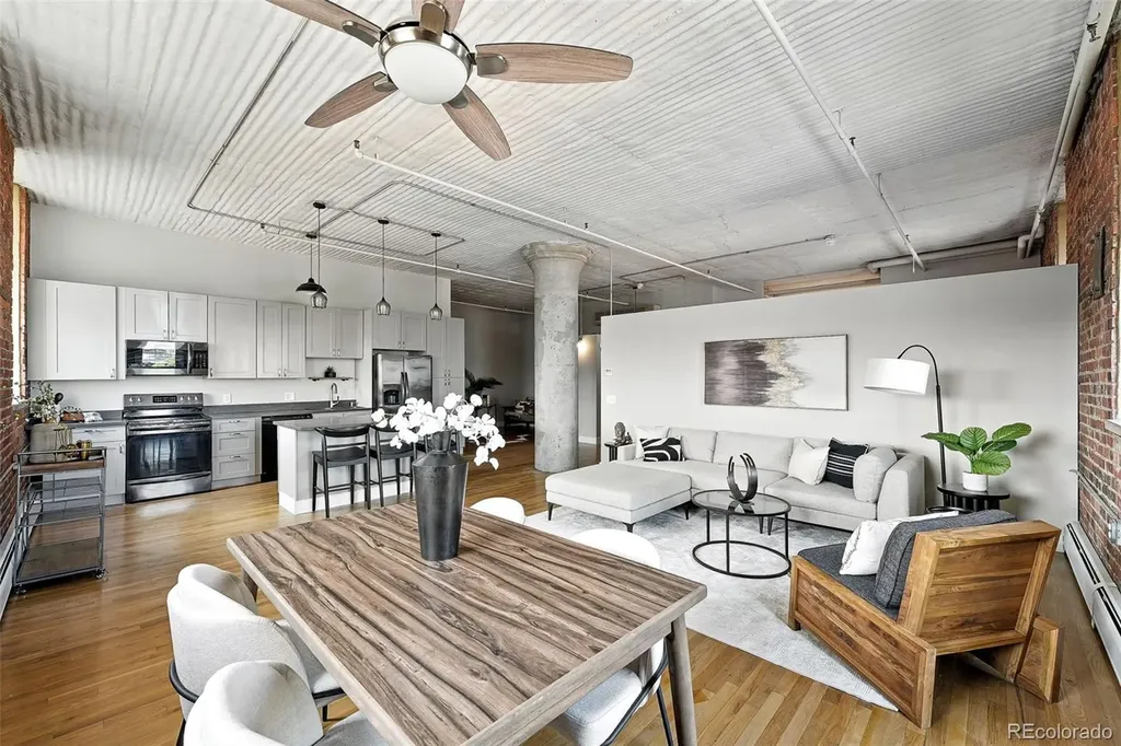 2261 Blake Street Denver CO 80205