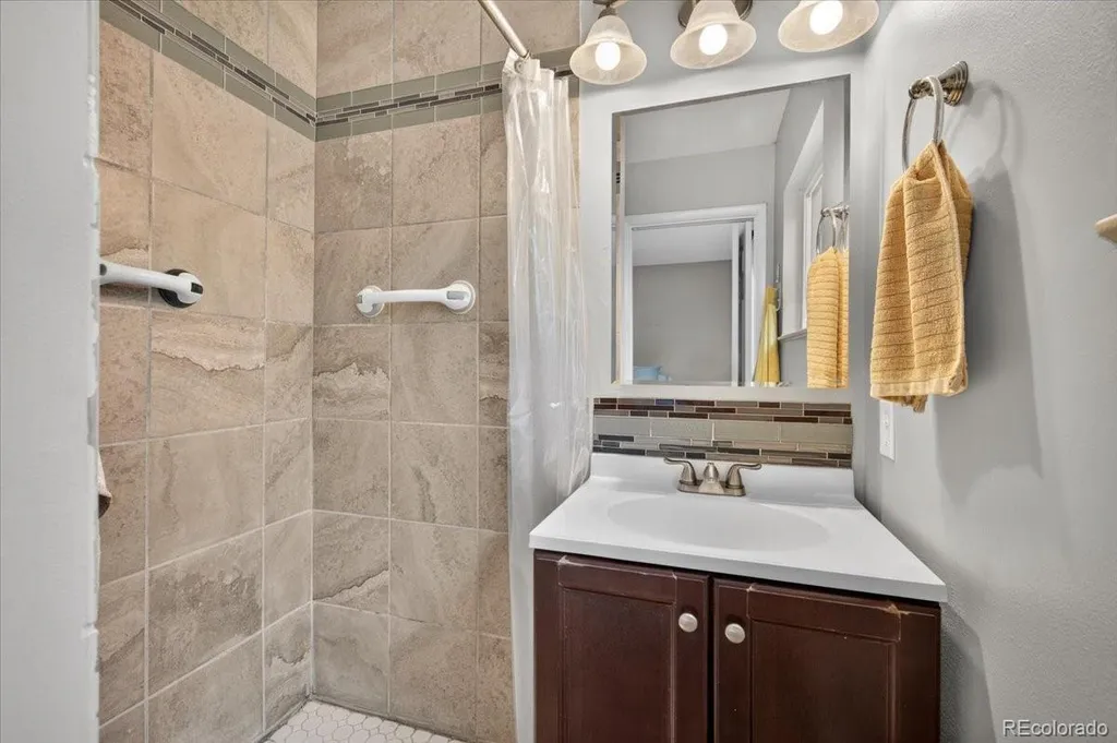 719 S Swadley Street Denver CO 80228