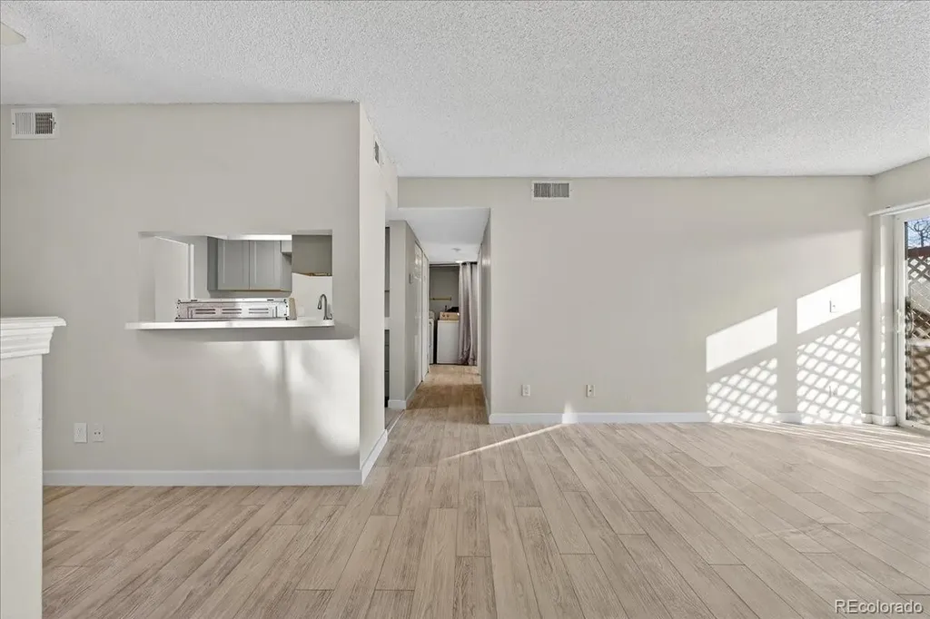 4681 S Decatur Street Englewood CO 80110